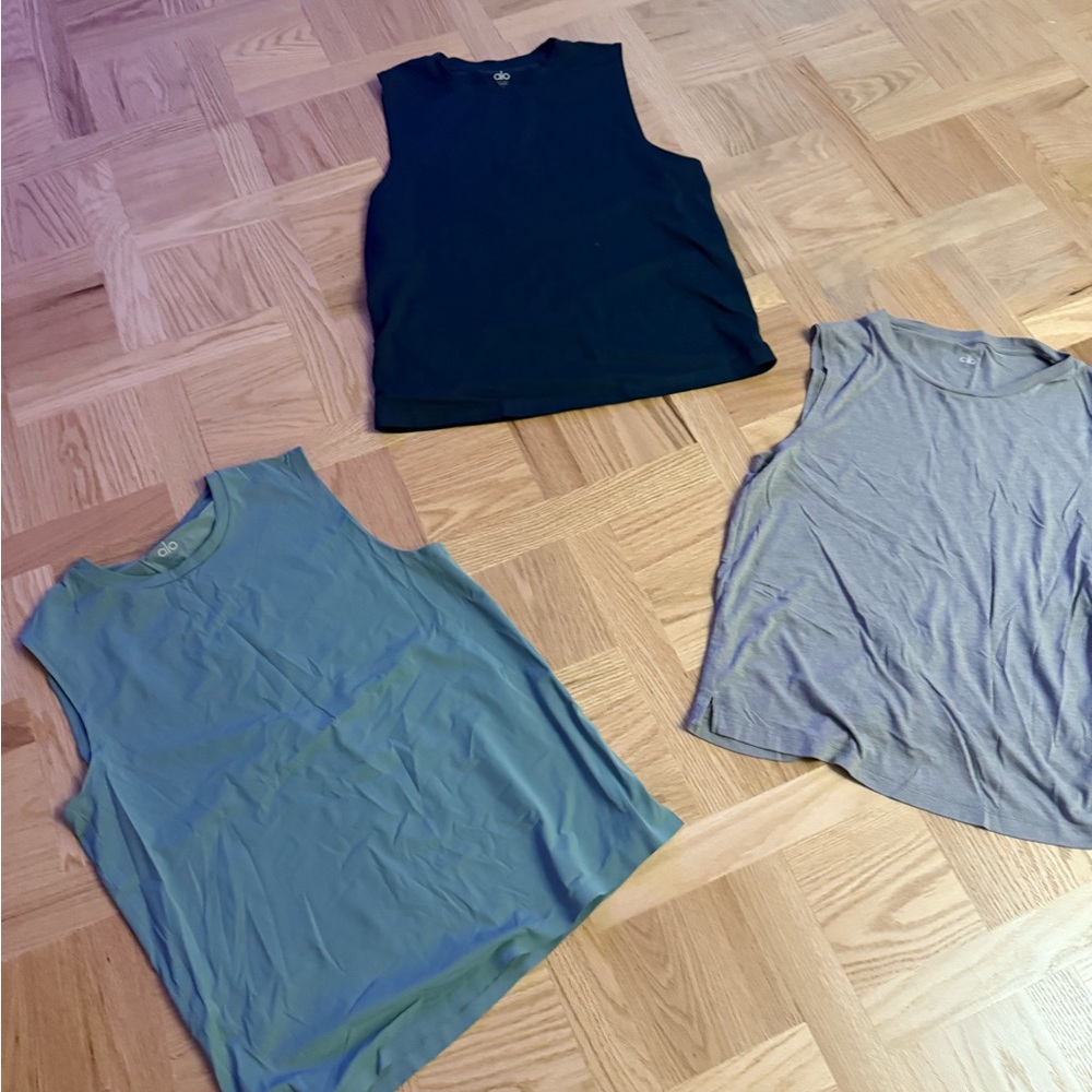 Lot of 3 ALO Yoga Sleeveless Tops - Navy, Light Blue, Gray